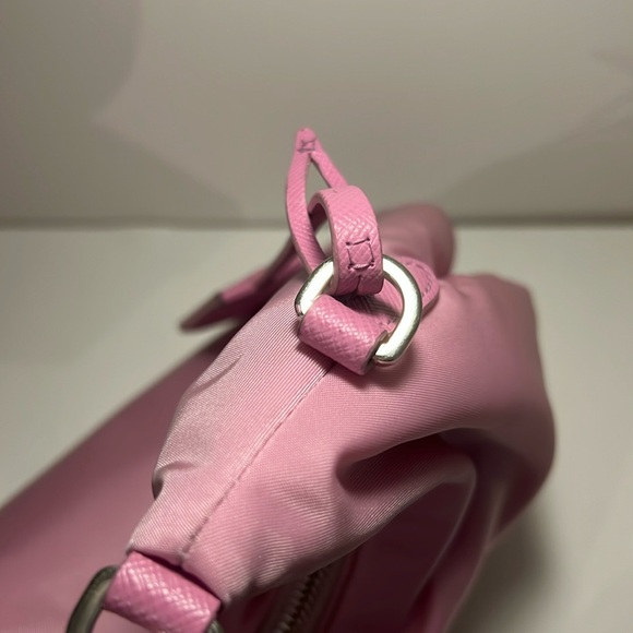 Prada Nylon Re-Edition 2006 Shoulder Bag - Picture 9 of 15
